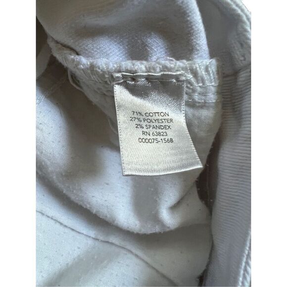 CJ BANKS Relaxed Stretch White Capri Crop Embellished Jean size 20W - Picture 6 of 7